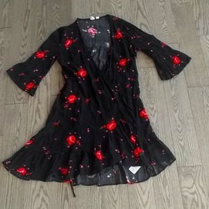 Beautiful wrap up dress by Gap 🍀🌸🌟